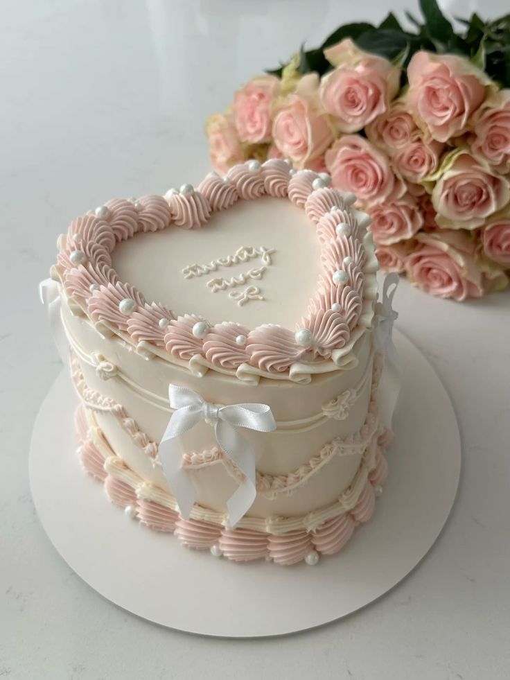 My Bento Cake Montpellier - Gâteau personnalisé en forme de cœur avec glaçage rose