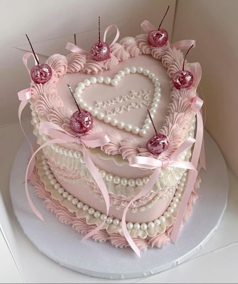 My Bento Cake Montpellier - Gâteau cœur avec perles et cerises décoratives brillantes